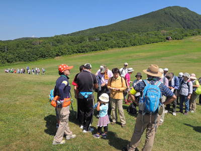 野山や海辺を楽しく歩いて、無理のない運動